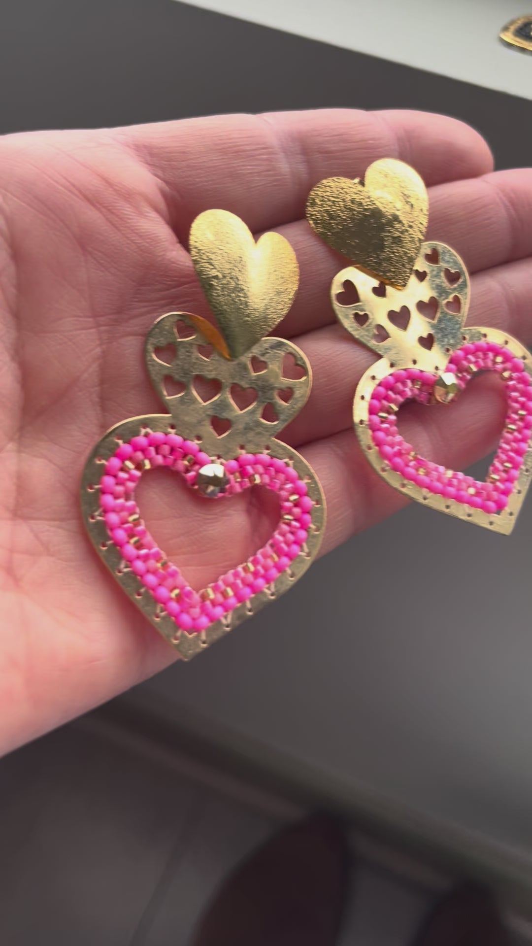 Corazón neón love